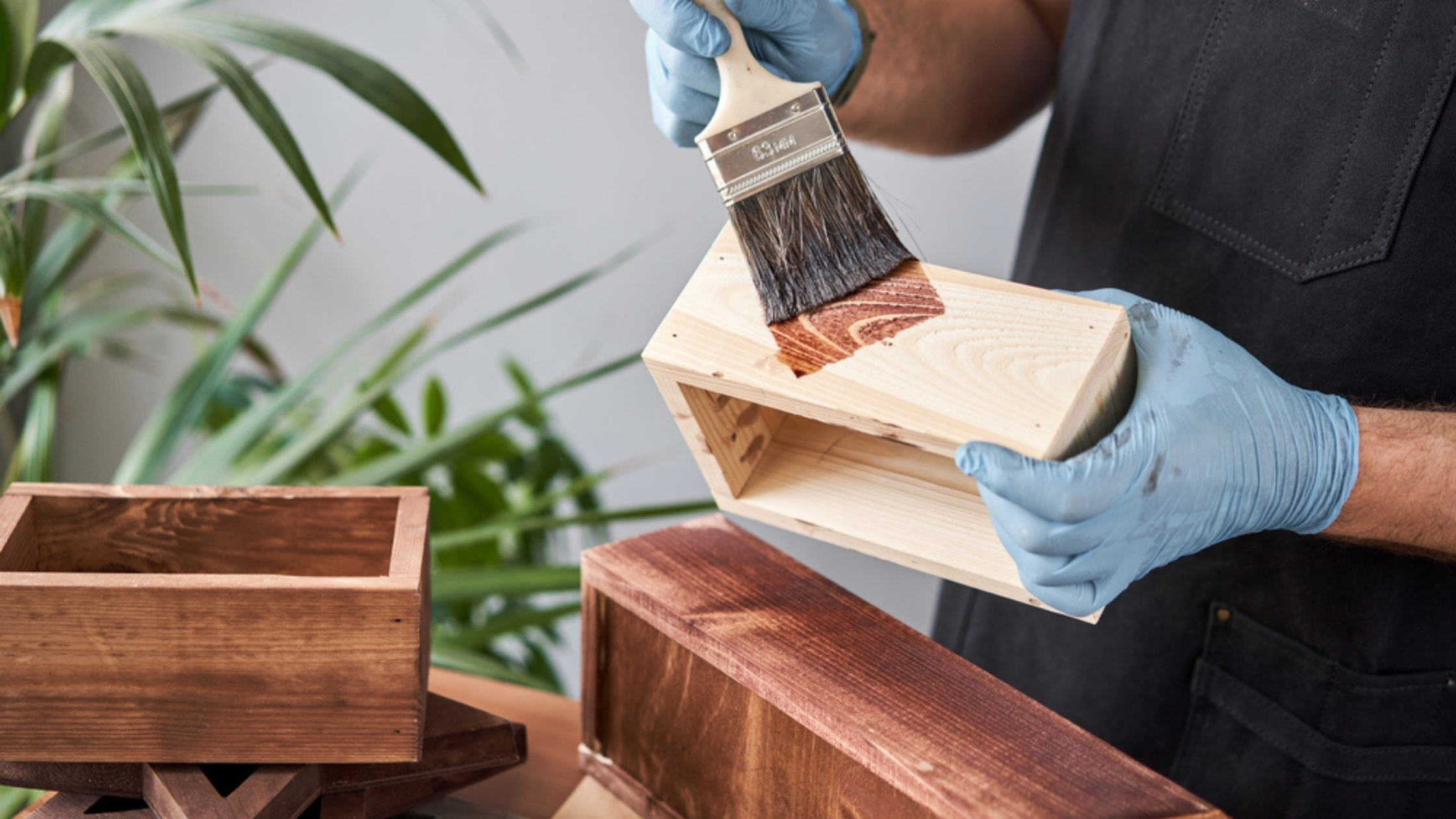 Cómo pintar cajas de madera