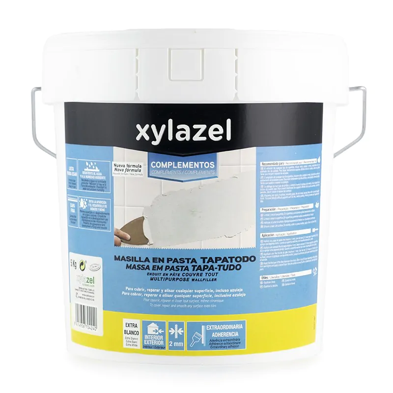 Xylazel masilla al uso para tapar azulejos.